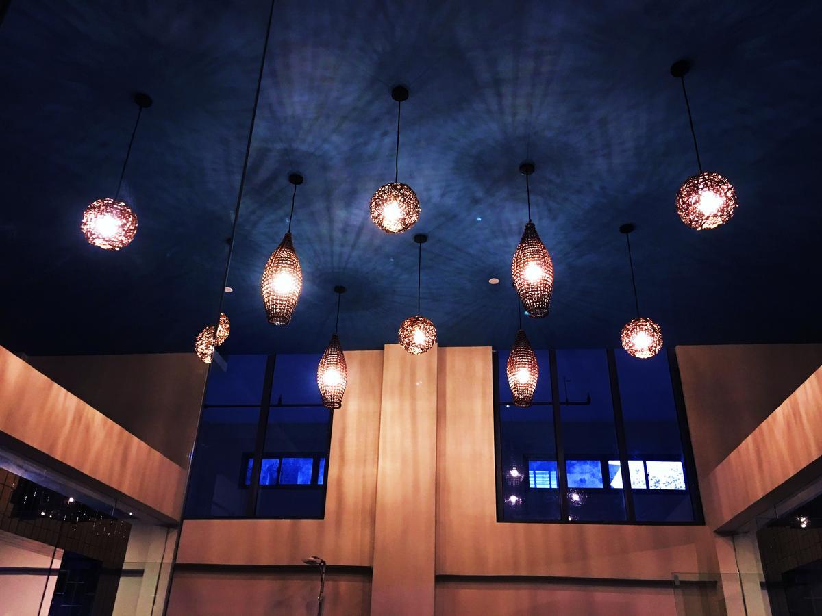 Hotel Azure Янгон Екстериор снимка
